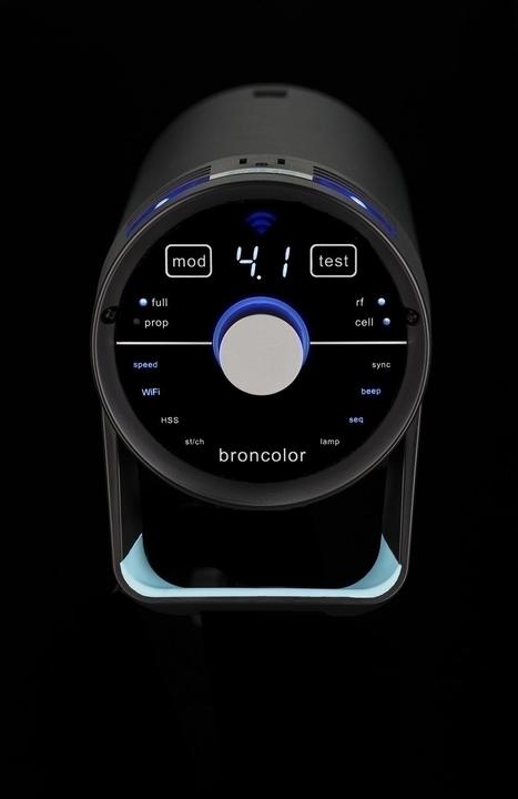 Produktbild Broncolor Siros 400 S Kompaktblitzgerät WiFi / RFS 2.1 (400 W, Blitzkopf)