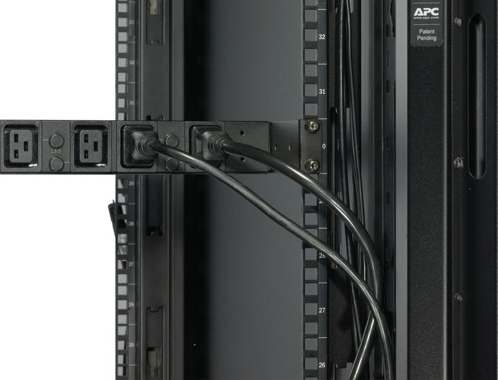 Produktbild APC Rack PDU Basic 1U 32A 22kW 400V (6)C19 Cord Length (2.5 meter) IEC309