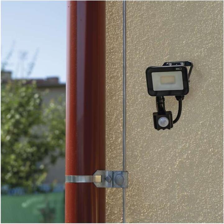 Produktbild Emos LED Flutlicht PROFI mit Bewegungsmelder, 10W neutralweiss (1100 lm, IP65)