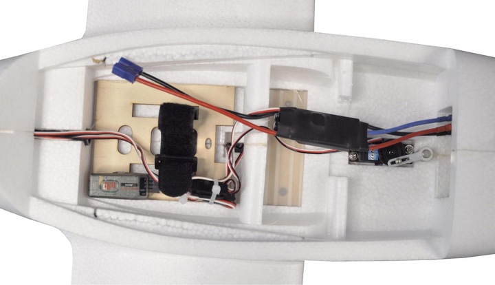 Actual product image Amewi Super Dimona (Powered glider)