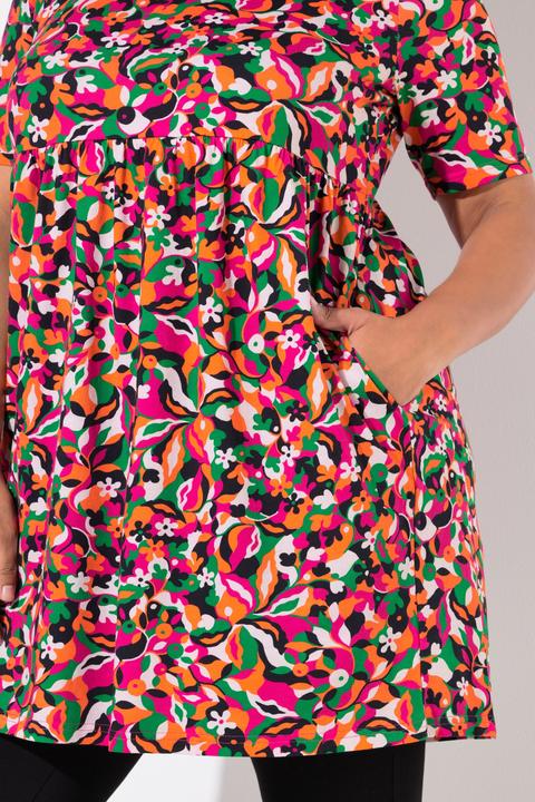 Actual product image Ulla Popken Geometric Print Short Sleeve Knit Tunic (62)