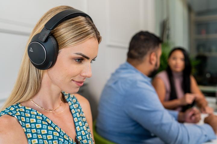 Actual product image HP Poly Voyager Surround 80 UC (Cable, Wireless, USB-C, Unify)
