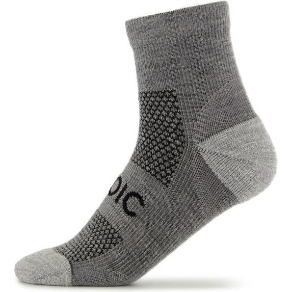 Stoic, Herren, Sportsocken, Merino Running Quarter+ light socks (39 - 41), Grau
