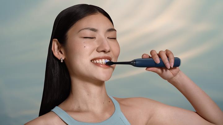 Actual product image Philips Sonicare Series 6100