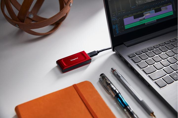 Produktbild Kingston XS1000 Red (1 TB)