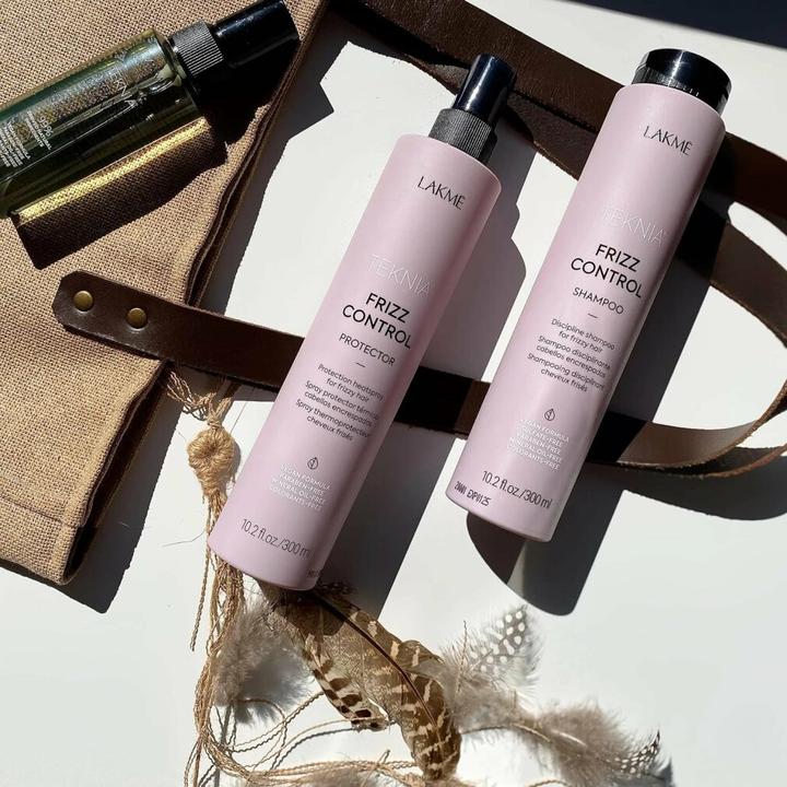 Actual product image Lakmé Teknia Frizz Control (1000 ml, Liquid shampoo)