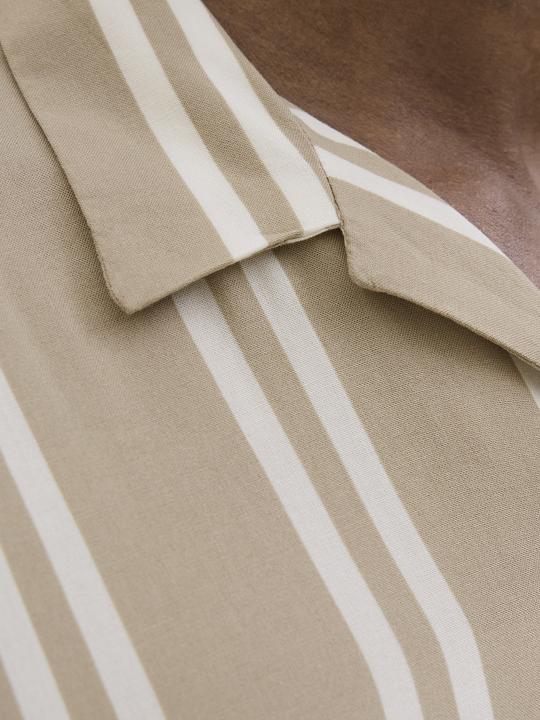 Immagine prodotto Jack & Jones Jjejeff Stripe Resort Shirt Ss Sn (L)