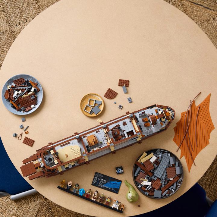 Actual product image LEGO Jabba's sailing barge (75397, LEGO Star Wars, LEGO Rare Sets)
