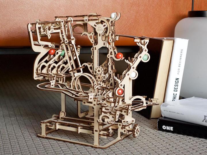 Produktbild Ugears Murmel-Kettenbahn