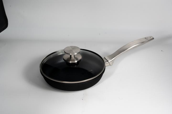 Image du produit Swiss Diamond CXD Induction Poêle/couvercle ss PFAS 20 cm (20 cm, Poêle à frire, Aluminium)