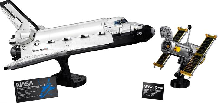 Actual product image LEGO NASA space shuttle "Discovery" (10283, LEGO Icons)