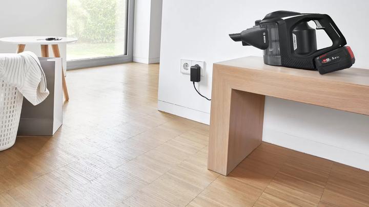 Immagine prodotto Bosch Hausgeräte BCS82PWR25 Serie 8 illimitata di acciaio