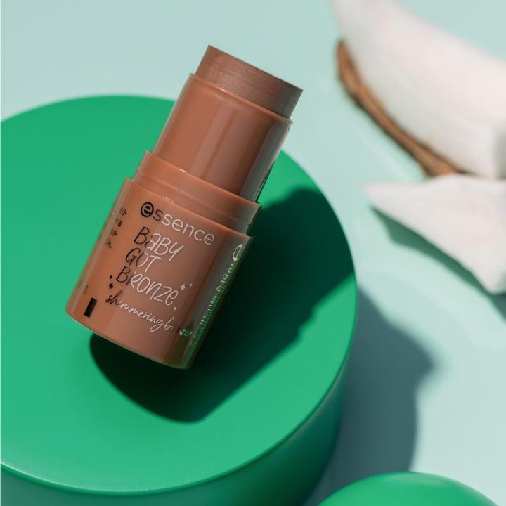 Actual product image essence BABY GOT BRONZE shimmering bronzer (20 Holiday Glow, Bronzer, 5.50 g)