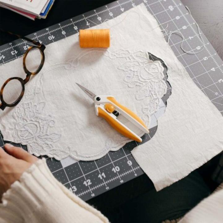 Immagine prodotto Fiskars Forbici per tessuto Easy Action (15 cm) (15 cm)