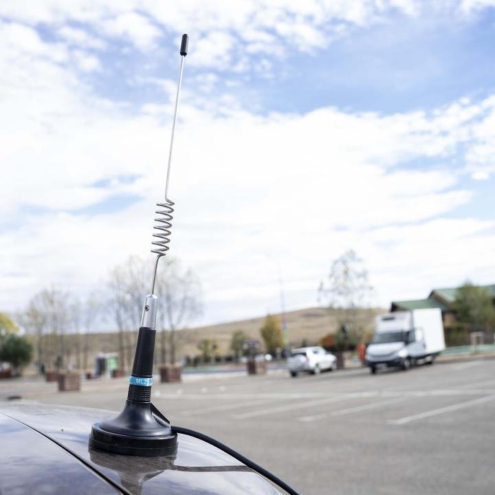 Produktbild PNI Paket CB-Funkgerät TTi TCB-H100 + CB-Antenne ML29, Länge 34 cm