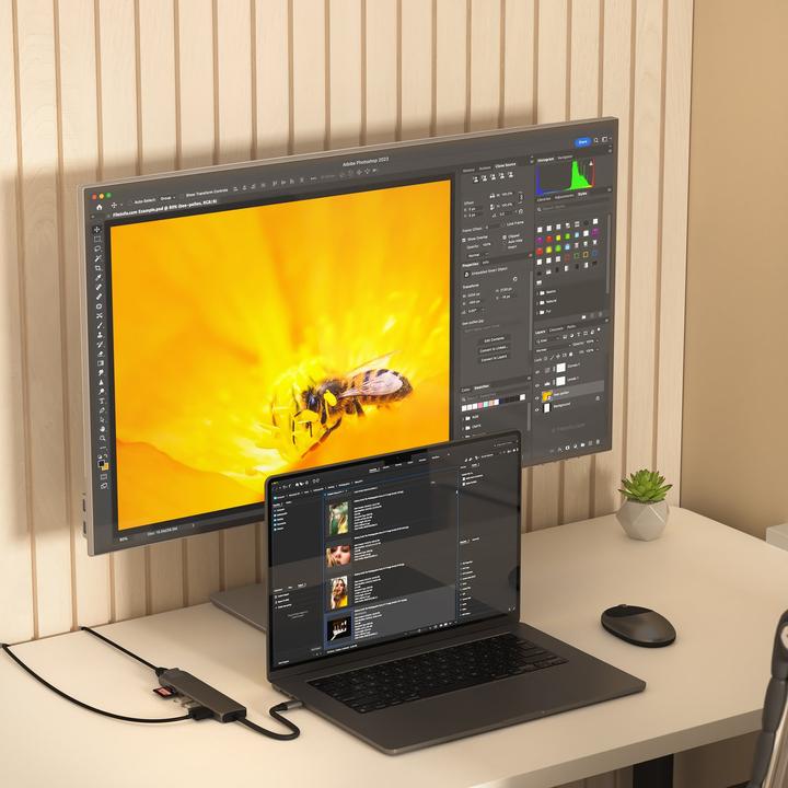 Produktbild Satechi Slim 7 Multiport Hub Space Grey (USB-C, 7 Ports)