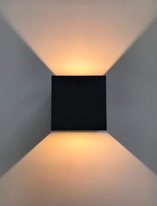 Actual product image Z-Licht Wall lamp cube LED 10W black (1000 lm)