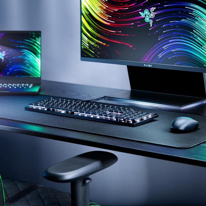 Actual product image Razer DeathStalker V2 (US, Cable)