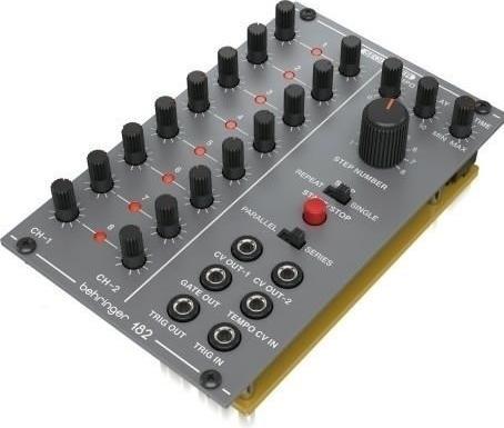 Behringer Système 100 182 Séquenceur analogique