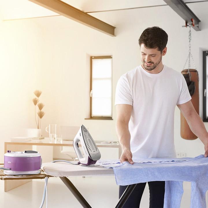 Actual product image Braun CareStyle Compact IS2144VI (2400 W, 440 g/min)