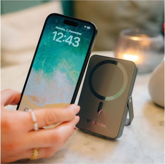 Produktbild Verbatim Charge 'n' Go with Stand (10000 mAh, 35 W, 37 Wh)