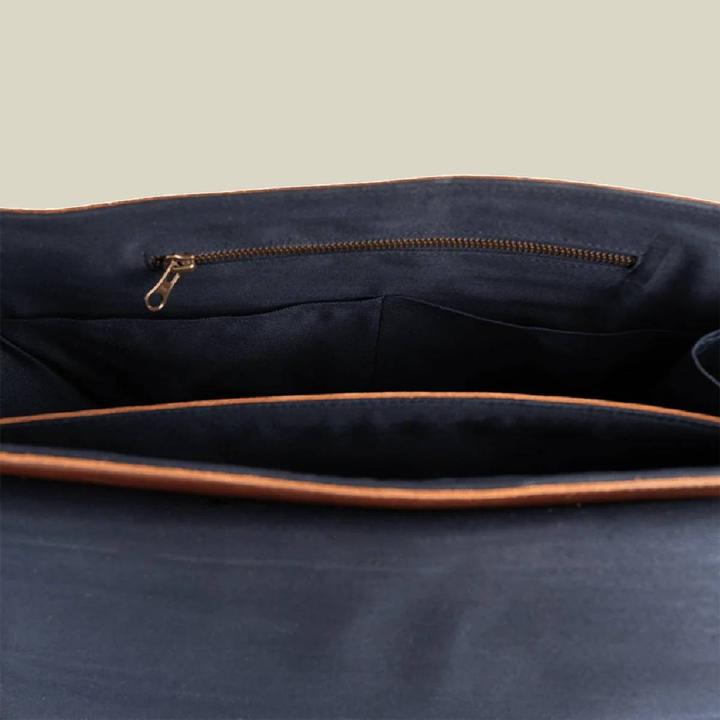 Produktbild Buckle & Seam Leder Messenger Bag Times Braun/Blau