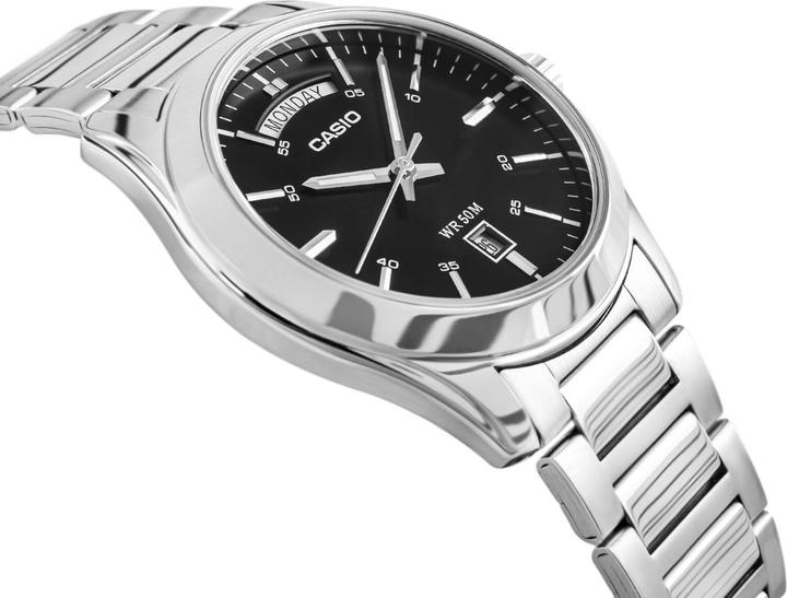 Actual product image Casio Collection (Analogue wristwatch, 45 mm)