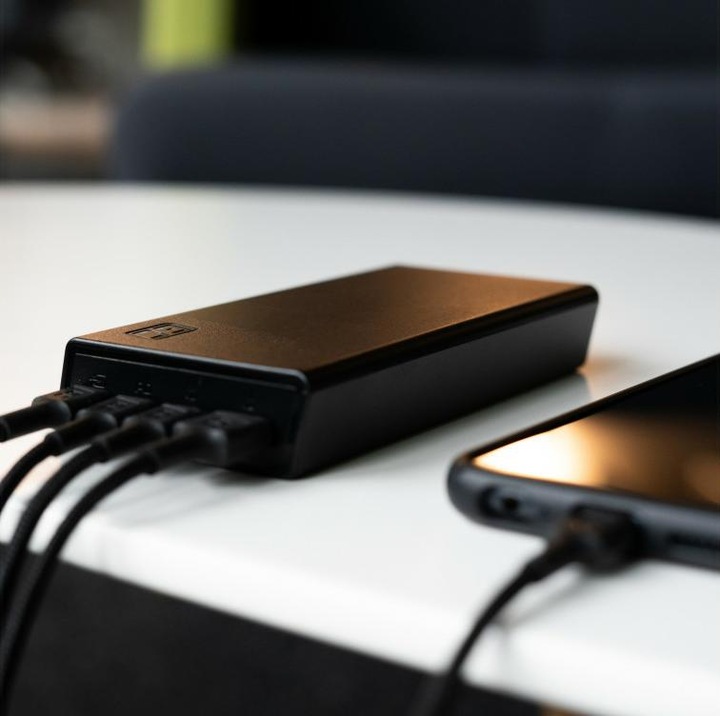 Actual product image GreenCell PBGC03S power bank Lithium Polymer (LiPo) Black (20000 mAh)
