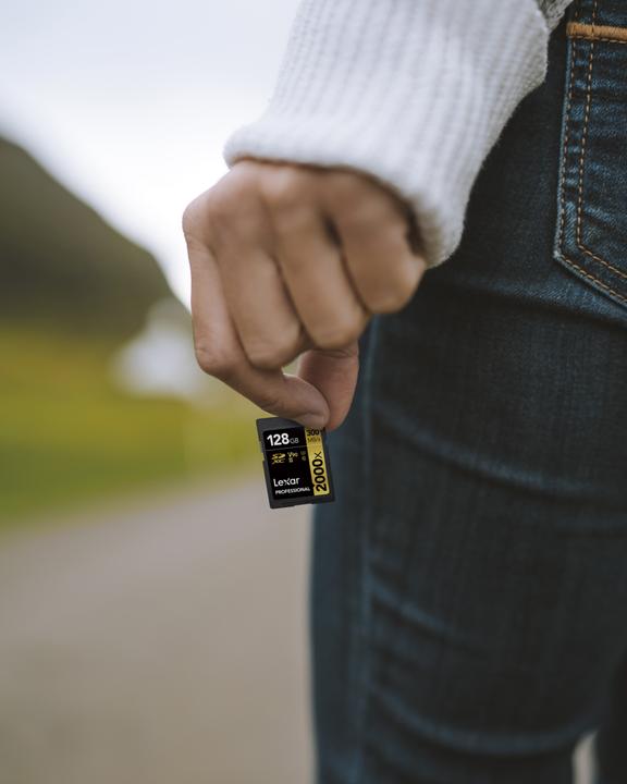 Image du produit Lexar Professional Gold 2000x (128 Go, SDXC, U3, UHS-II)