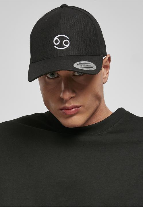 Produktbild Mister Tee Zodiac YP Classics 5-Panel Premium Curved Visor Snapback Cap (One Size)