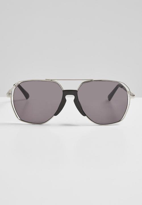 Produktbild Urban Classics Sunglasses Karphatos With Chain