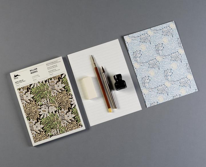 Actual product image Artforms In Nature (A5, Lined, Plain)