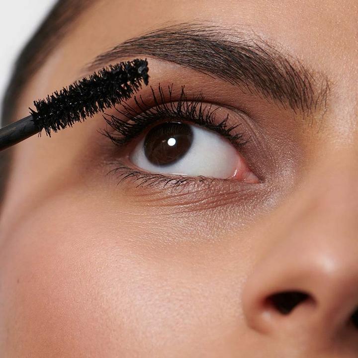 Productafbeelding Dr. Hauschka Volume Mascara 01 zwart 8 ml (Nr. 01 Zwart)
