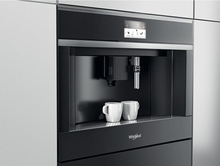 Actual product image Whirlpool W11 CM145 Fully-auto Espresso machine 2.5 L