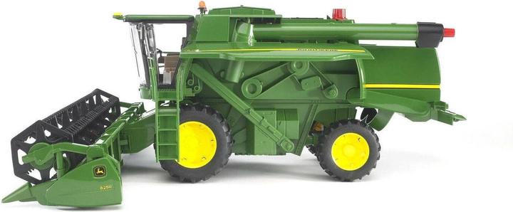 Actual product image Bruder John Deere combine harvester T670i