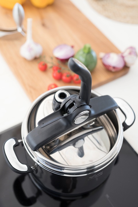 Immagine prodotto Lagostina Pentola a pressione Mia, 22 cm, 5 L (22 cm, Cucina a vapore, Acciaio inossidabile)
