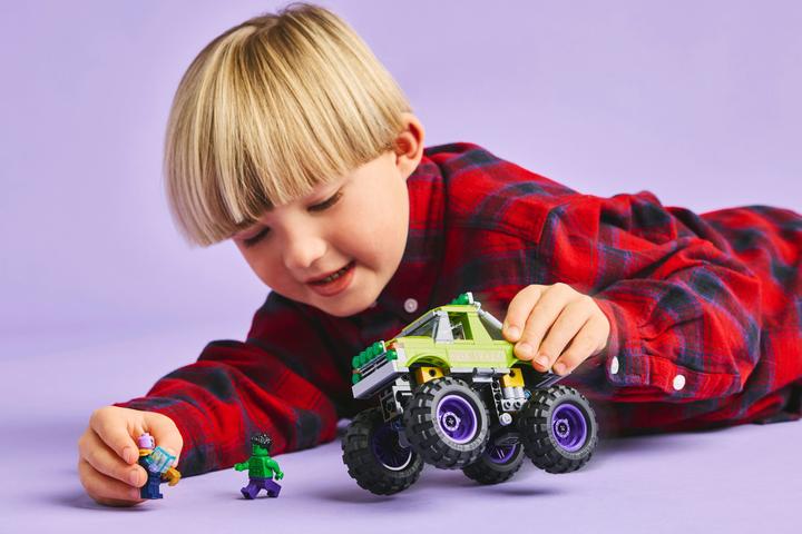 Actual product image LEGO Hulk truck vs. Thanos (76312, LEGO Super Mario)