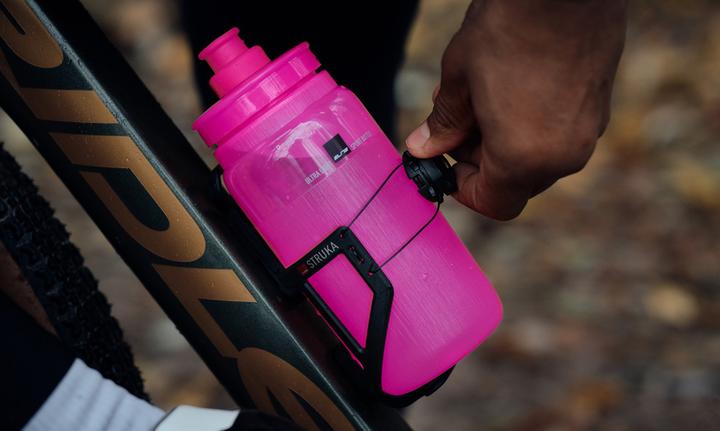 Produktbild Elite Bidonhalter Struka faserverstärkt Q 64 - 76 mm schwarz