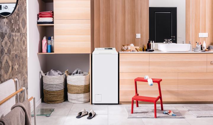 Actual product image Amica Top Loader Washing Machine WT 461 700 Capacity 6 kg 1000 rpm (6 kg, Right)