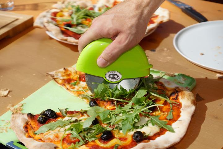 Immagine prodotto Outdoorchef XL Pizzaschneider mit Edelstahlklinge
