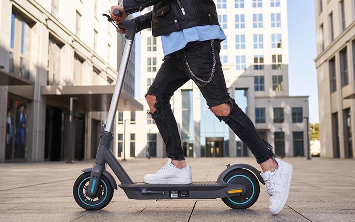 Produktbild Motus Scooty (20 km/h, 60 km, 350 W)