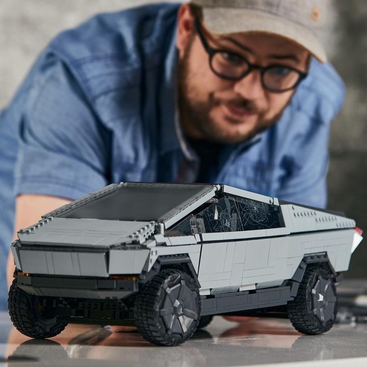 Produktbild Mega Construx Tesla Cybertruck
