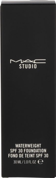 Actual product image MAC Cosmetics Studio Waterweight Foundation (No. NC45)
