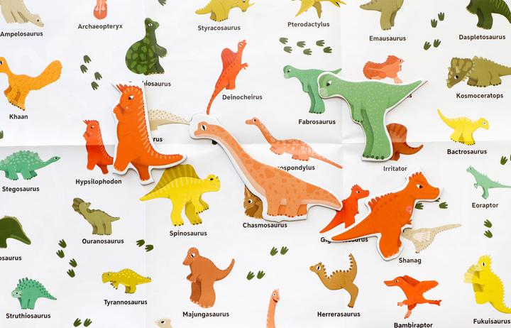 Actual product image 49 dinos and 1 asteroid (German)