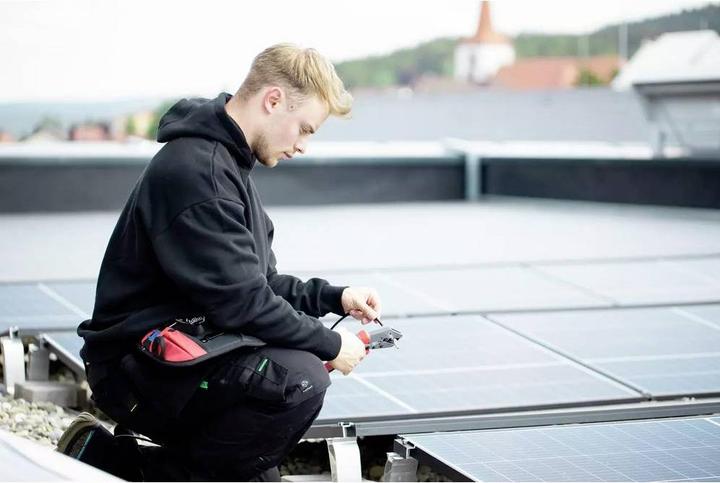 Produktbild Wiha 45796 Crimpzange 1 Stück Photovoltaik-Verbinder, Solar-Steckverbinder 2.5 bis 6mm² (250 mm)