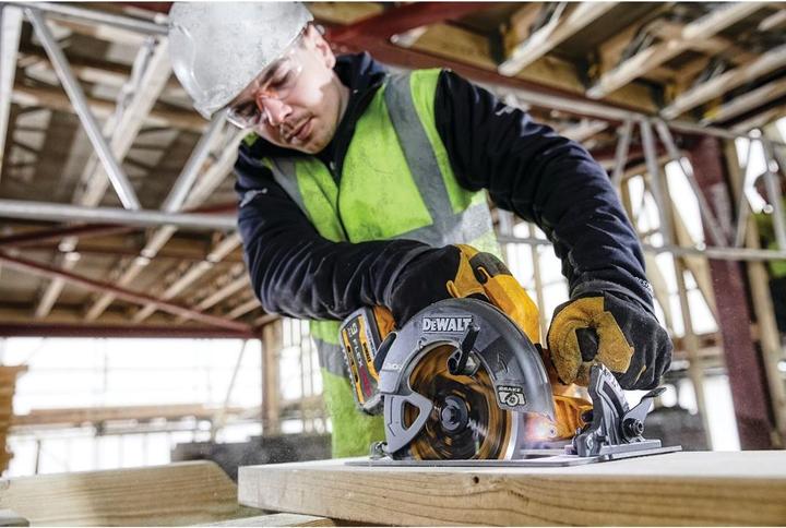 Actual product image DeWalt DCS 578