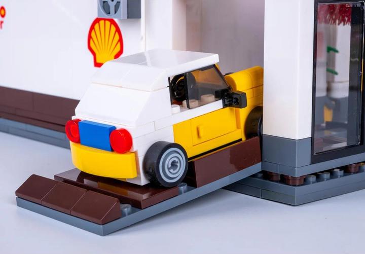 Image du produit Cada Shell Tankstelle mit Shop und Waschanlage Bricks