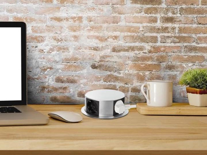 Image du produit Perel Tour de 4 prises - Rétractable - Contact de protection (Système allemand) (4x, CEE 7/3, 1.40 m)