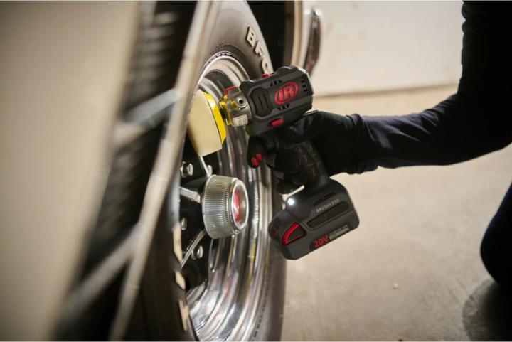 Produktbild Ingersoll 1892 Ingersoll Rand Akku-Schleif-/Poliermaschine G4621 20V mit Akkus und Ladegerät (G4621-K22-EU)