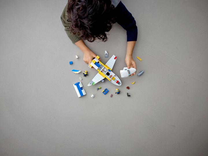 Actual product image LEGO Airplane (75547, LEGO Minions)